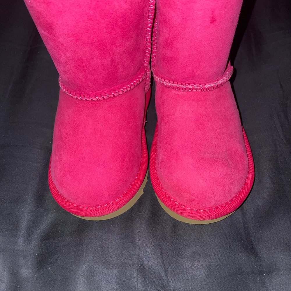Girls Size 6 Pink Uggs - New